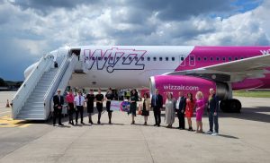 Wizz Air lansează la Cluj Napoca un nou zbor spre insula grecească Mykonos